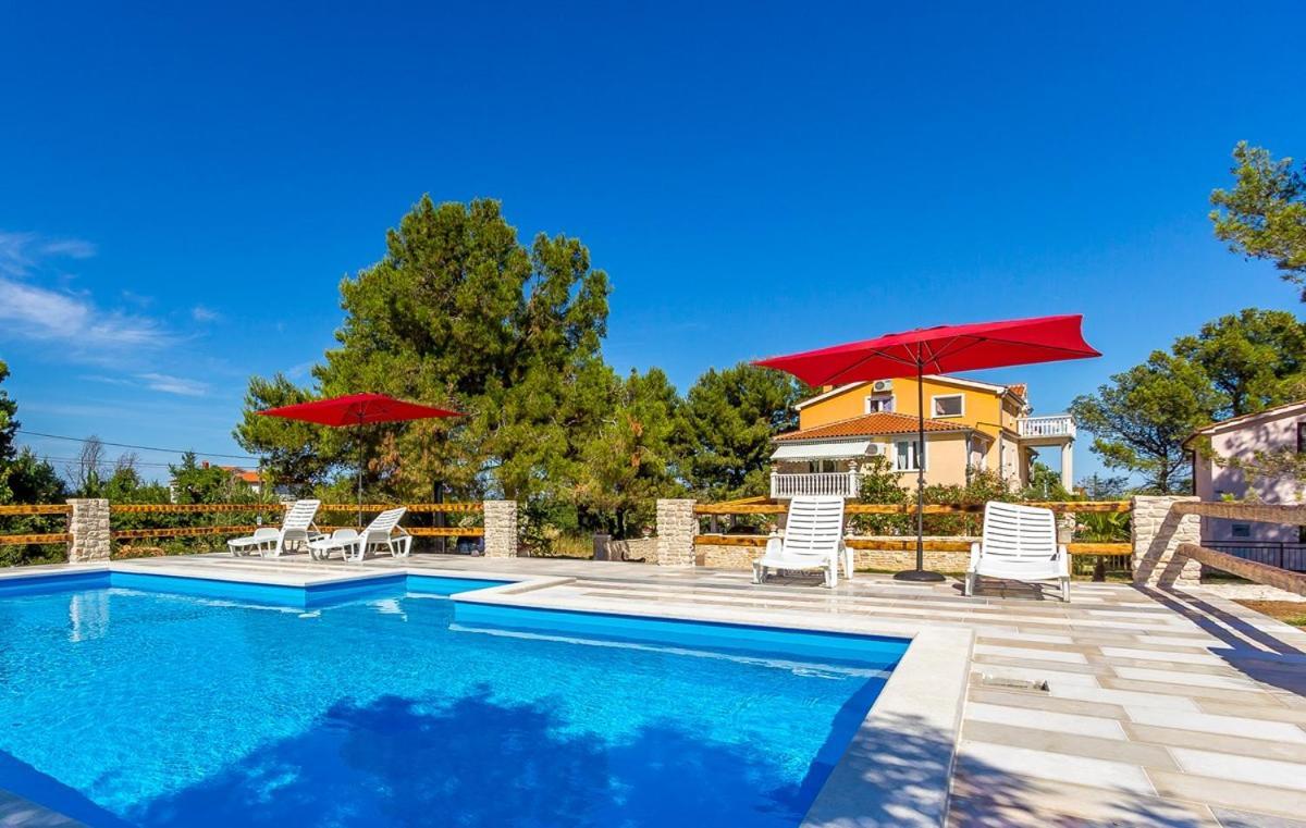 Apartments Puntica Liznjan Exterior photo